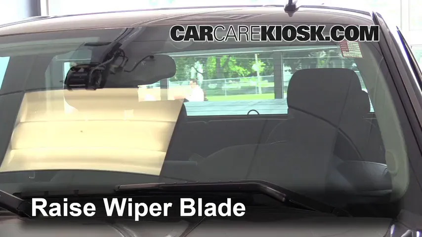 2013 Chevrolet Silverado 1500 LT 5.3L V8 FlexFuel Crew Cab Pickup Windshield Wiper Blade (Front)